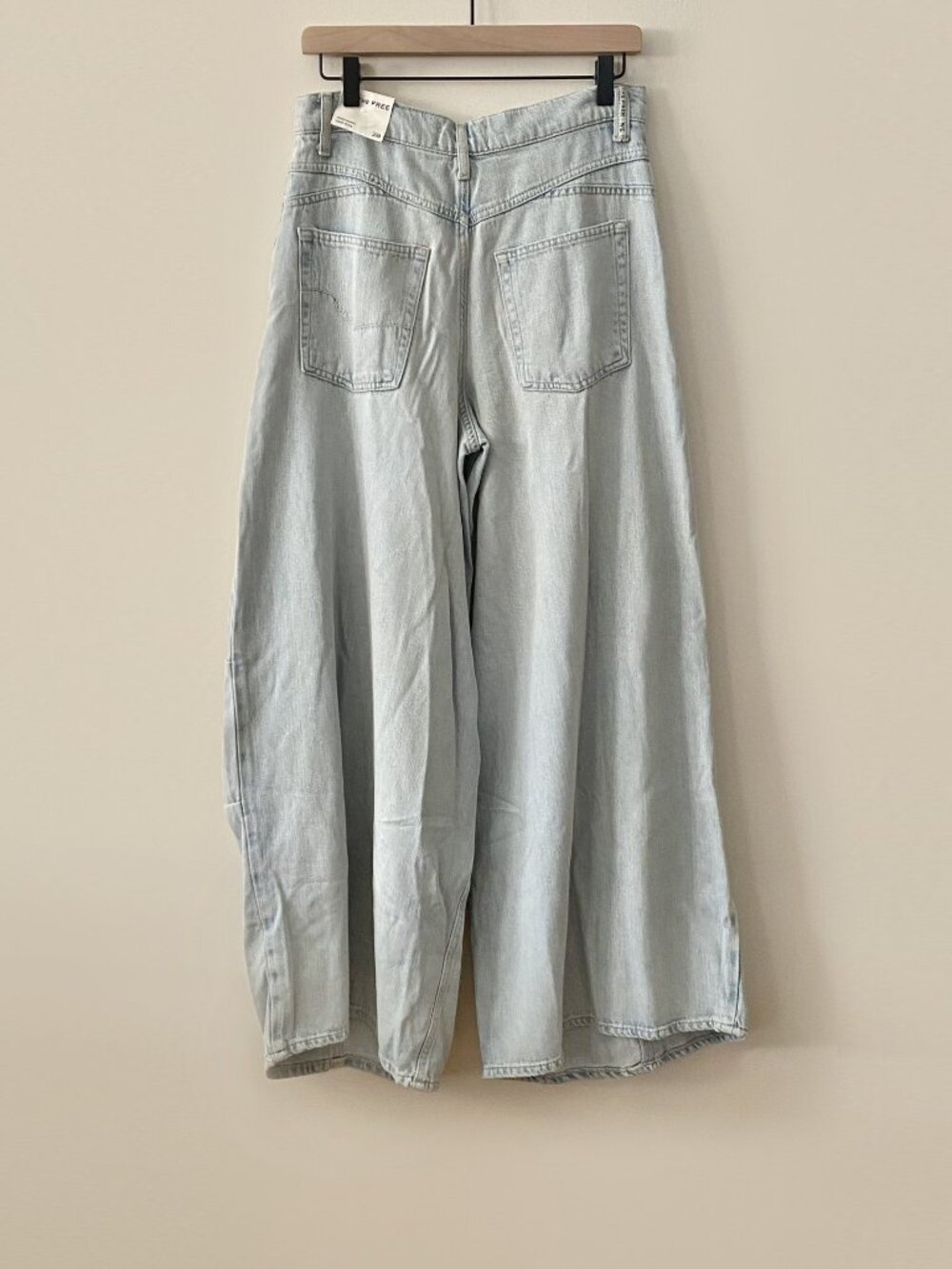 Free People Westward Demi Jeans NWT - Picture 9 of 14